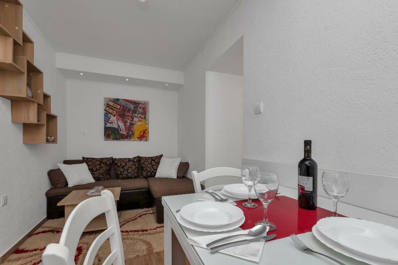Apartmani Mona Makarska Ngoại thất bức ảnh