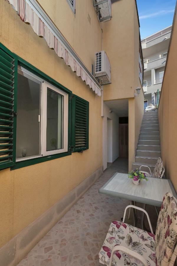 Apartmani Mona Makarska Ngoại thất bức ảnh