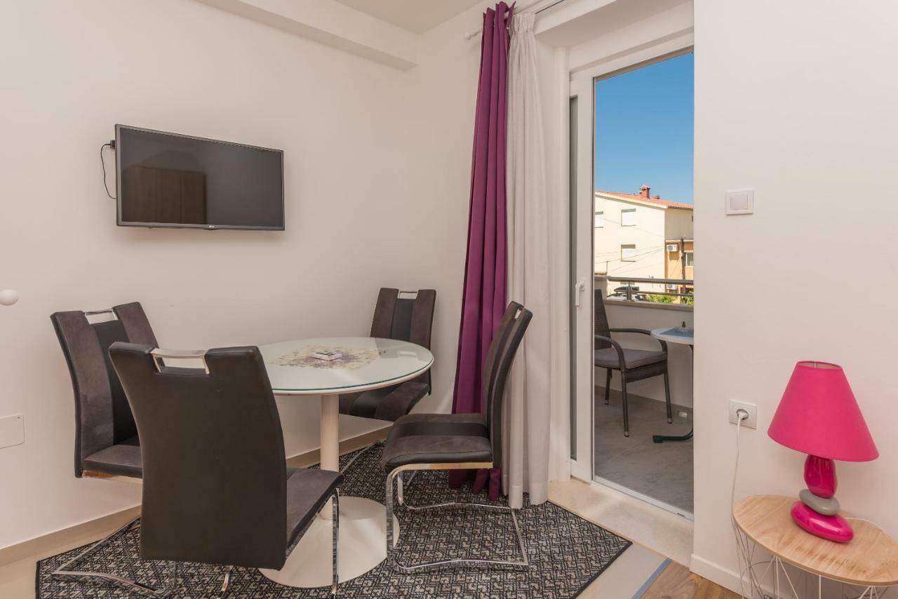 Apartmani Mona Makarska Ngoại thất bức ảnh