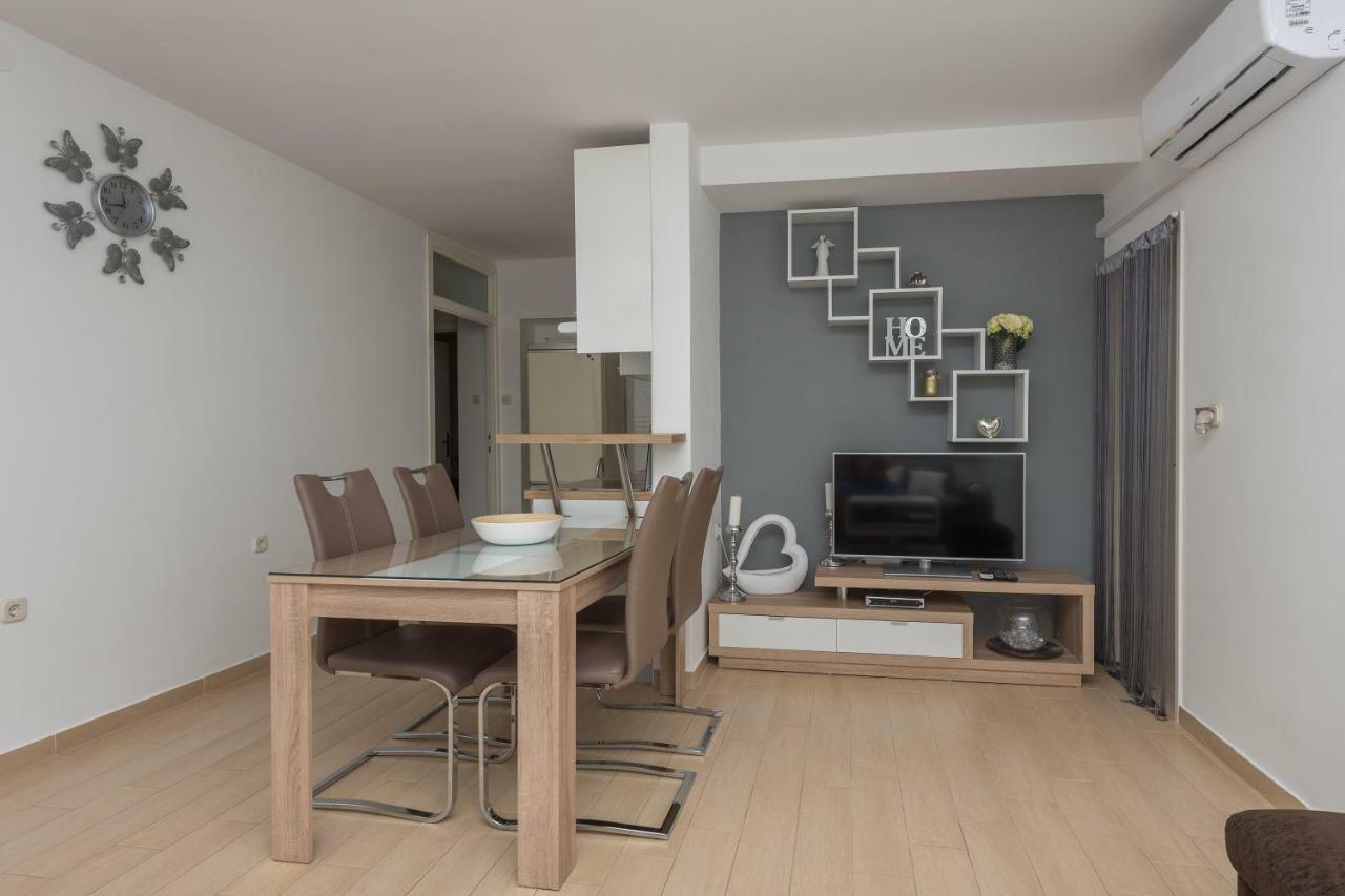 Apartmani Mona Makarska Ngoại thất bức ảnh