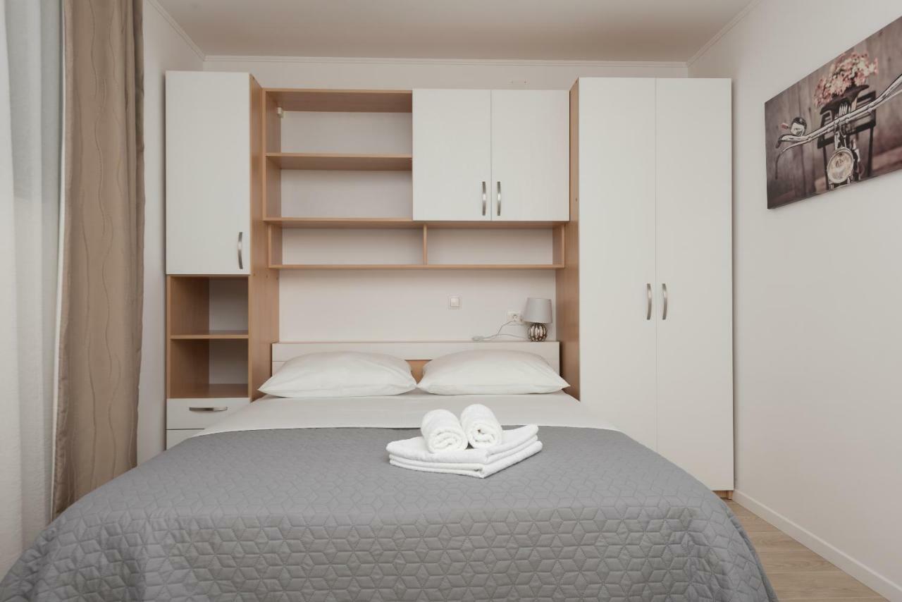 Apartmani Mona Makarska Ngoại thất bức ảnh