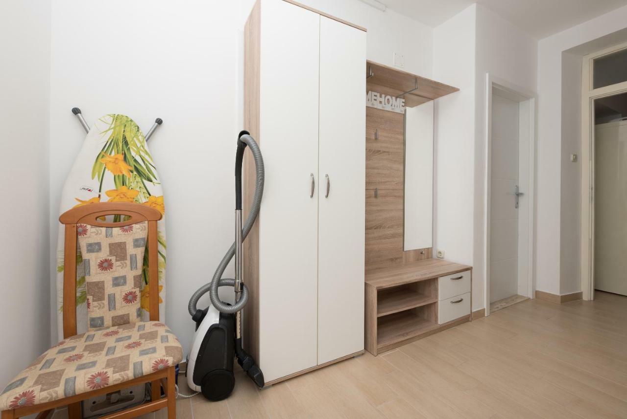 Apartmani Mona Makarska Ngoại thất bức ảnh