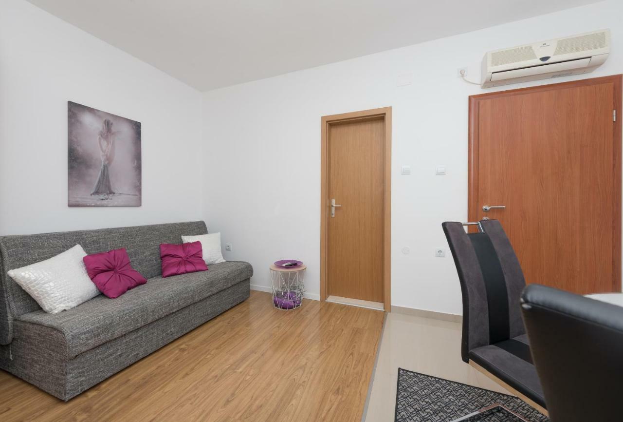 Apartmani Mona Makarska Ngoại thất bức ảnh