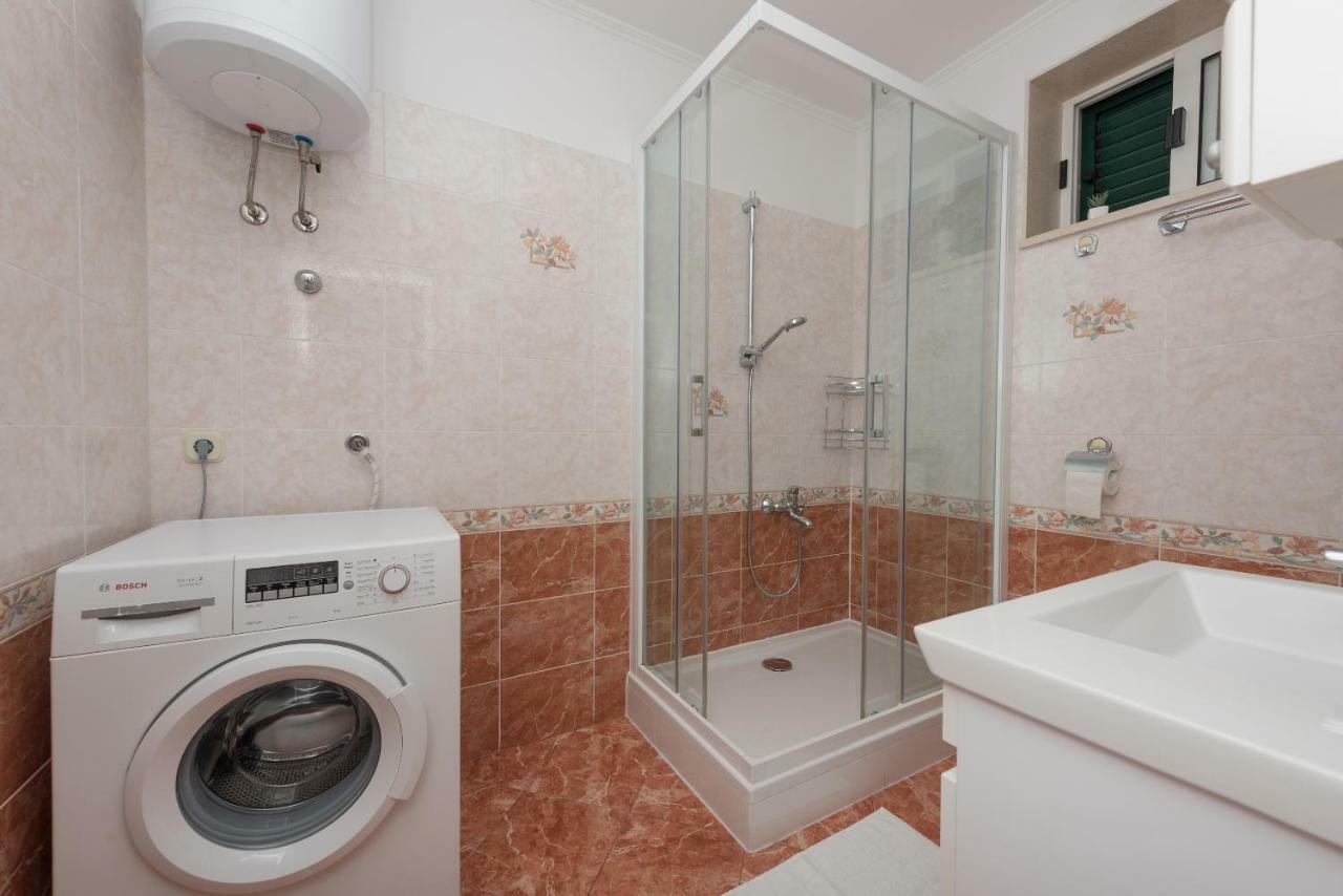 Apartmani Mona Makarska Ngoại thất bức ảnh