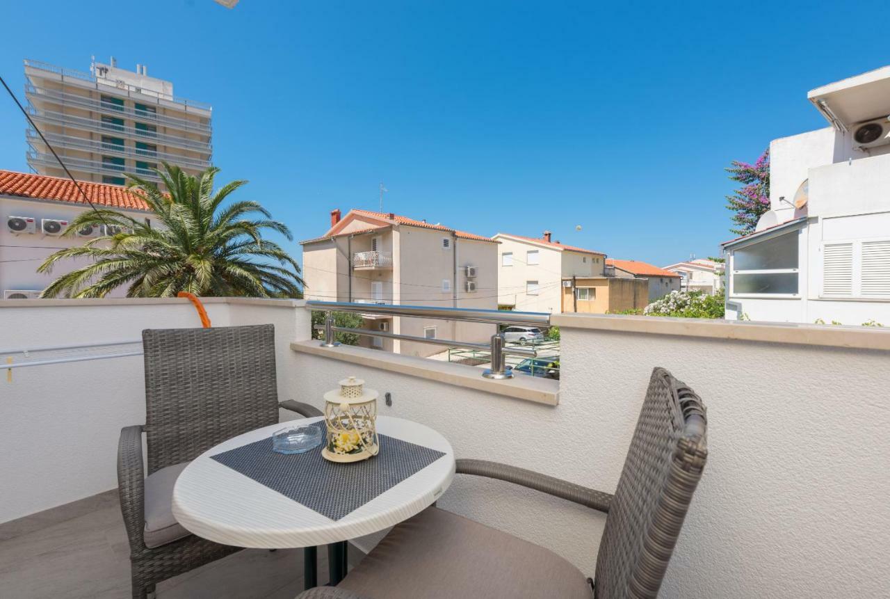 Apartmani Mona Makarska Ngoại thất bức ảnh