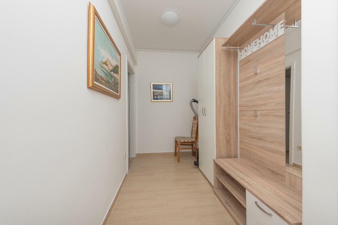 Apartmani Mona Makarska Ngoại thất bức ảnh